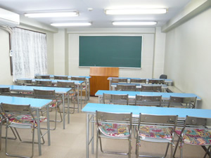 中教室